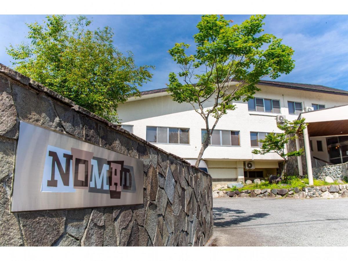Nomad Hakuba Bed and Breakfast Buitenkant foto