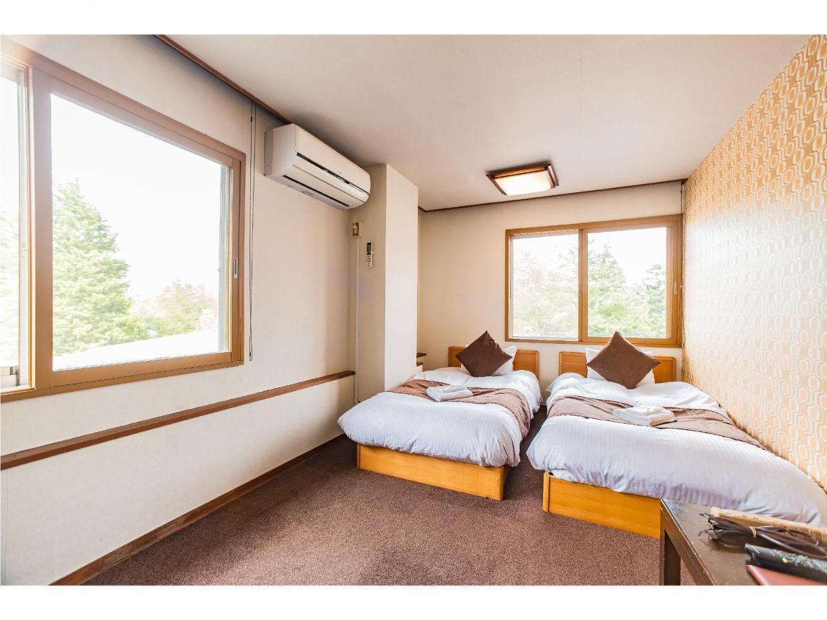 Nomad Hakuba Bed and Breakfast Buitenkant foto
