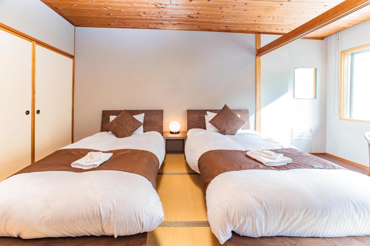 Nomad Hakuba Bed and Breakfast Buitenkant foto